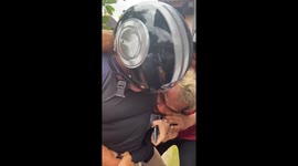 'Drunk' backpacker headlocks local during chaotic road rage fight in Bali
