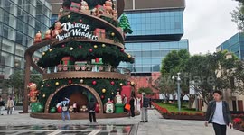 China: Giant Christmas Tree in Shanghai