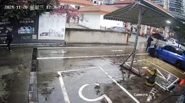 Car hits wall and another vehicle in Chongqing, China
