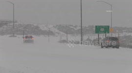 US, Bakersfield: Mammoth Lakes Hit With Heavy Snow Following Winter Storm Warning