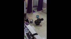 Man tries to clean, ends up slipping in Tolbazy, Russia