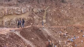 Traffic resumes at Syria-Lebanon border