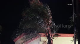 US, Los Angeles: Fontana High Winds on Thanksgiving Morning