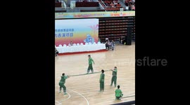 Stunning Fusion of Tradition and Acrobatics: Bamboo Dance Steals the Show in Sanya