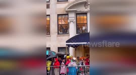 Macy’s Thanksgiving parade rolls through New York