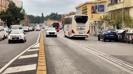 Hundreds of thousands of Italian workers stage general strike against Meloni's policies
