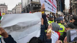 Pro-Israel I Counter-Protesters Block Palestine March in Central London – Police Step In