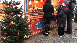 German Christmas markets draw crowds with holiday magic