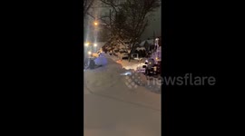 US: Disaster Emergency Declared As Lake Effect Snow Pummels Erie County, PA 2