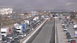 US, Los Angeles: Oak Hills Thanksgiving Travelers Causing Major Traffic Delays on Southbound 15 Freeway