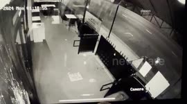 US, Los Angeles: Woodland Hills Ventura Boulevard Business Vandalized By Man Throwing Large Rock