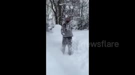 US Weather: Lake-Effect Snow Blankets Ohio