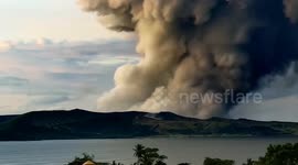 Taal volcano super eruption shakes homes in the Philippines