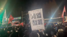 Protests Erupt Outside South Korea's National Assembly Demanding Government Resignation