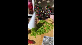 Watch how to make a fuzzy wire Christmas tree