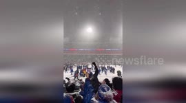Fans cheer through snow blizzard as Buffalo Bills win football title