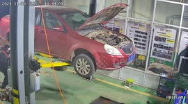 Car repair leads to unexpected scare in Hebei Province, China