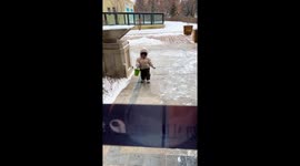 Child falls in Heilongjiang Province, China