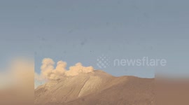 Philippines: Kanlaon Volcano Erupts Gray Ash Plumes in Timed Bursts