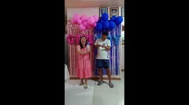 Gender reveal fails when party popper fails to blast