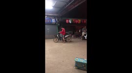 Bungling drinker topples off motorcycle when he tries to ride home drunk
