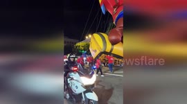 US: Scientology Float Collapses Amid Protests at Hollywood Christmas Parade