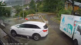 Gas delivery chaos as worker dodges flying cylinders as they roll downhill, damaging car in Chile