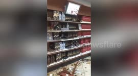 Syrian looters ransack airport duty free liquor stores