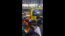 Residents tend to pedestrian knocked over by motorcycle