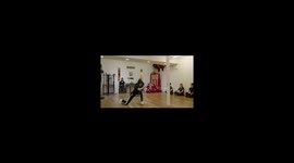 Chinese martial artist impresses at French boxing gym