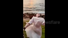 Female tourist falls from train during dangerous photoshoot in China