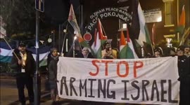 UK: Braving the freezing cold, the people of Oldham, UK, came out to demand justice and peace for the oppressed Palestinian people
