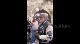 Syria: A debate between a famous Syrian actor and opposition militants