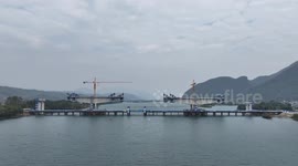China: Rongjiang Bridge Construction
