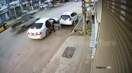 Group of men abduct elderly man in Tachileik, Myanmar