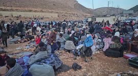 Thousands of Syrians escape to Lebanon after al-Assad's fall