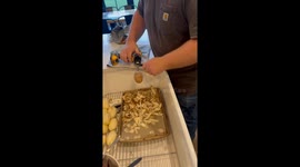 Man genius food hack that speeds up potato peeling