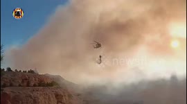 Spain: Valencia Firefighters working since dawn on the Alberic fire
