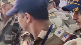 World Chess Champion receives hero's welcome on his return to India