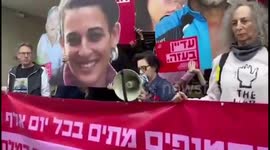 Israel: The families of Israeli captives in Gaza continue to protest in front of the Likud Party headquarters in 'Tel Aviv' to demand a prisoner exchange deal