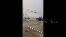 US: Widespread Dense Fog Blankets Southeast Texas