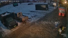 Dogs attack schoolgirl in Ningxia, China