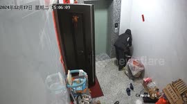 Busy mum accidentally leaves child locked outside whilst taking out trash