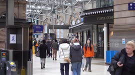 Christmas travel chaos in full swing as thousands depart Glasgow ahead of holidays