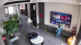 Kid accidentally blacks out LCD television in Fujian, China