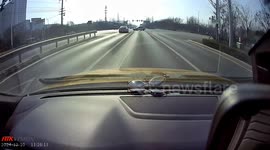 Dashcam captures collision between bus and black car in Shandong, China