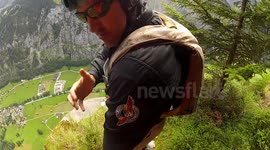 2 way BASE jump Tracking style, SWitzerland