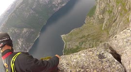 Big Wall BASE jump 2 way Douggs filming Dennis tracking