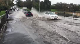 Flooding on Bond St Auckland https://t.co/UxCUcHQfv7