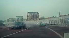 Jeep knocking down central reservations drives onto opposite direction lane